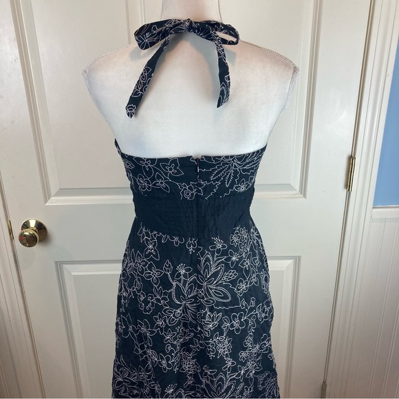 WHBM Black and White Embroidered Halter Dress - Size 6 - Picture 5 of 9